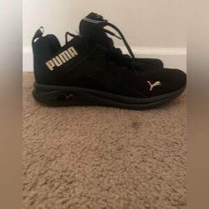 Women’s Puma Shoes. NWT